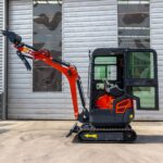 Miniexcavator 1.8 T cu cabina