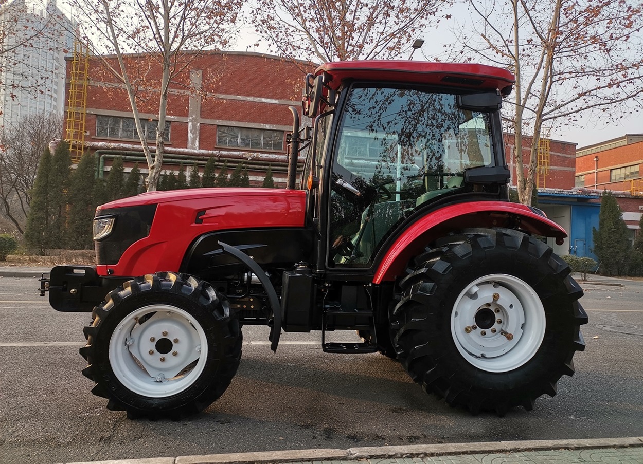 tractor cu încărcător 60 cp tractor cu încărcător 60 cp